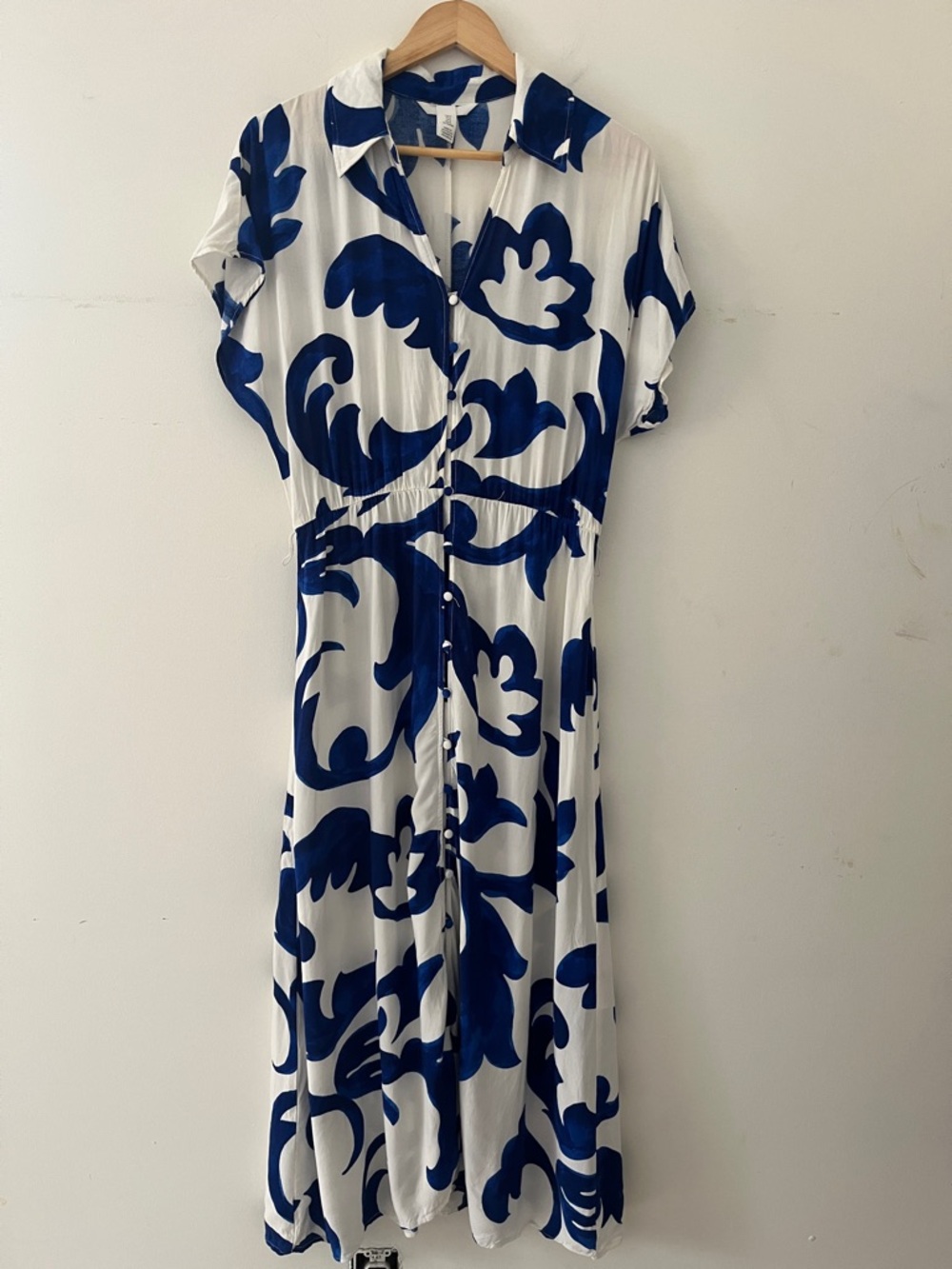 H&M Blue & White Button-Front Maxi Dress size medium